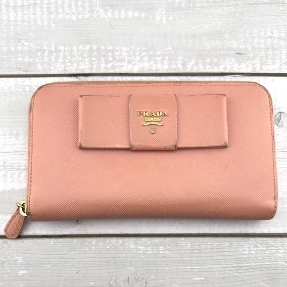 AUTHENTIC Prada Saffiano Fiocco Bow Zip Around Wallet. Previously owned. - Picture 1 of 14